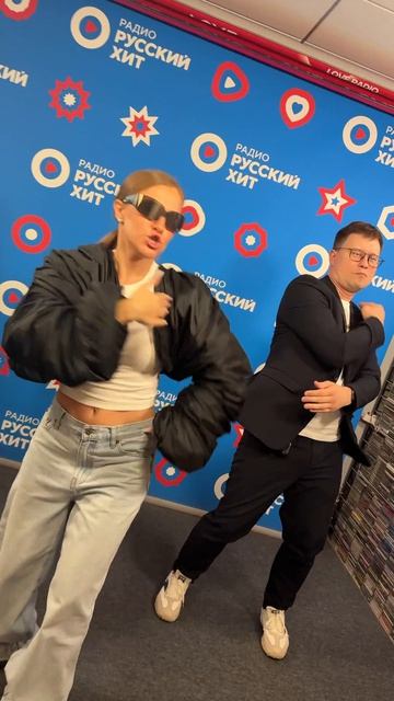 Такой вот «Ретровейв» от Анны Немченко и ведущих «Интерактивности»! 💃🏼🕺 Ты с нами?