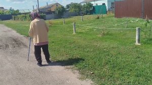 Сердитая какой день уже.Деменция.