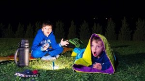 НОЧЬЮ Дети Одни УСТРОИЛИ Пикник На Улице!