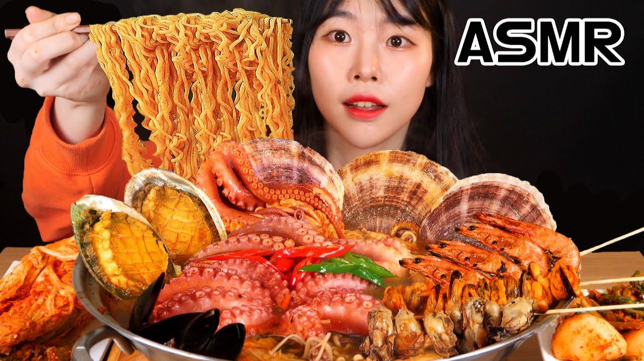 Мукбанг - морепродукты и креветки и осьминог - большая порция