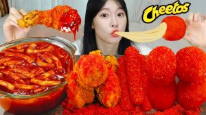 Мукбанг - токпокки и сырные закуски - много соуса