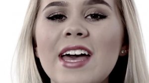 LISA AJAX - MY HEART WANTS ME DEAD