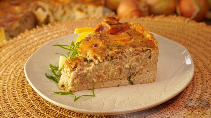 КУРИНЫЙ ТАРТ С ЛУКОВО-СЫРНОЙ НАЧИНКОЙ