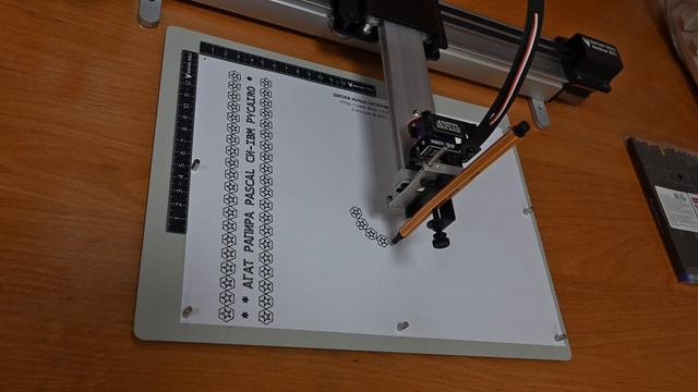 Pen Plotter в Школе Юных Программистов