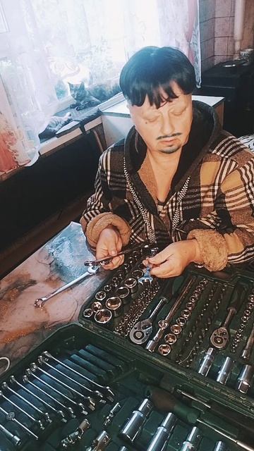 Я сейчас посушу волосы,соберусь  красиво.ЮМОР.😝