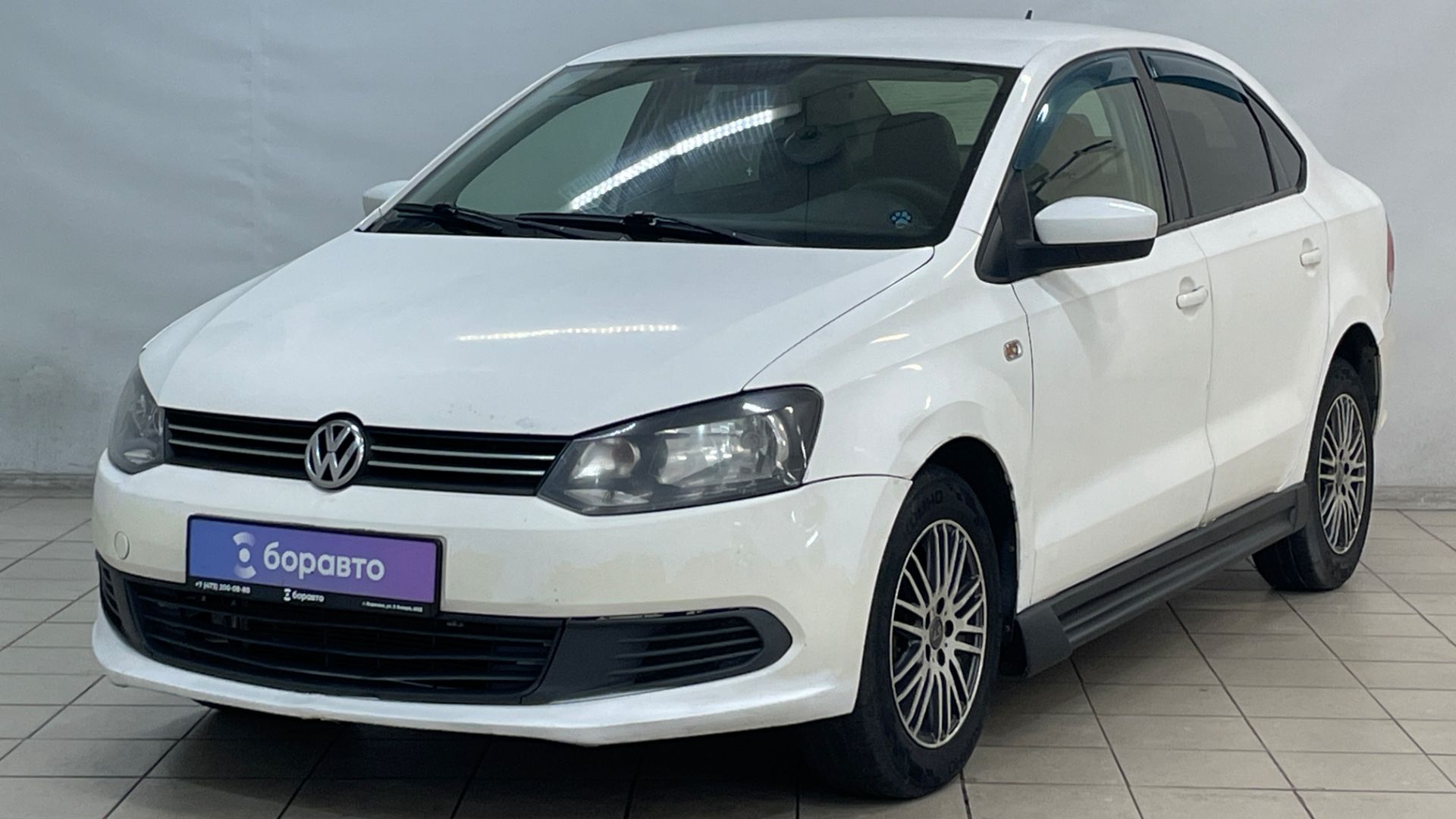 VOLKSWAGEN POLO