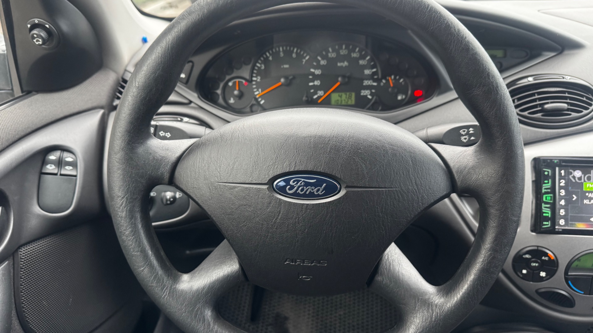 Обзор Ford Focus 1 рест/ 1.6 / МКПП / 2005 г.