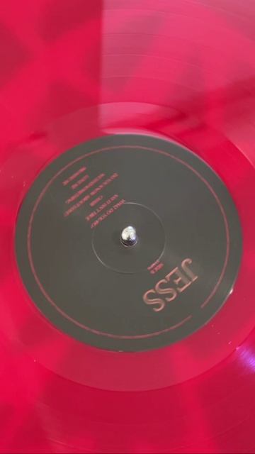 Четверг. Лето. Винил 💿☀️