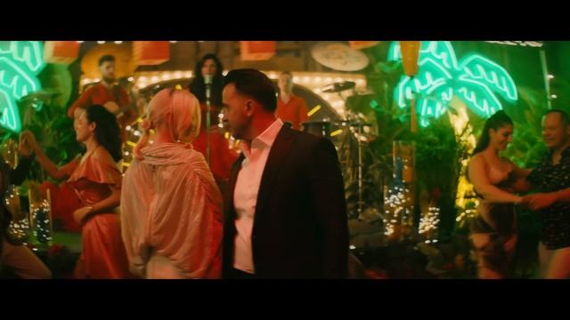 Clean Bandit - Baby (feat. Marina & Luis Fonsi)