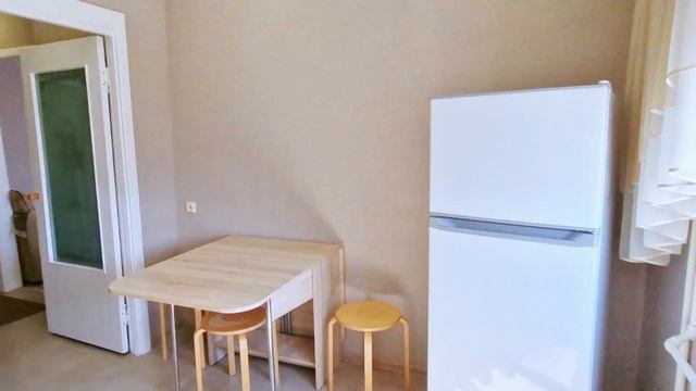 1 комнатная Космонавтов. 40 кв. метров