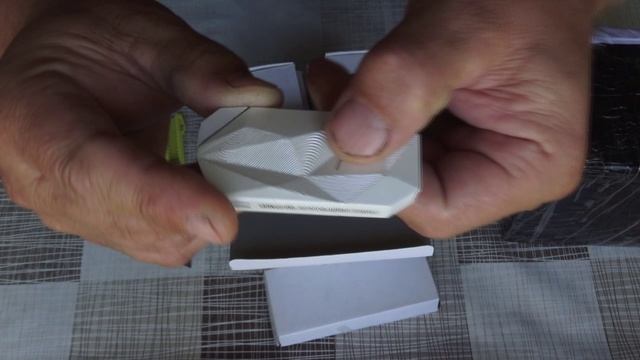 РАСПАКОВКА! 13 КИЛОГРАММ НОВЫХ ЗАЖИГАЛОК MARLBORO БЕЛЫЙ КРИСТАЛЛ!!!