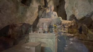 Сергей Серков в Дананге. Мраморные горы.