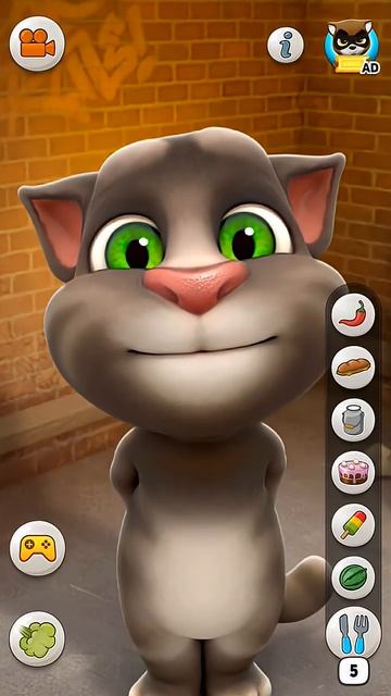 Talking Tom.ПУУУК