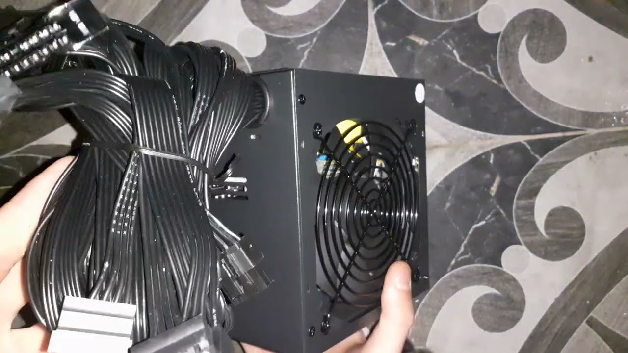Unboxing на бюджетно Эахранване Black Sir PS-500EUW 600W 80 Plus