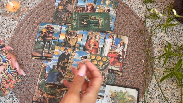 Влияение третьих лиц на вашу пару. Гадание на Таро