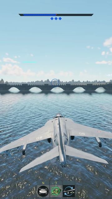 Harrier пролетает под низким мостом в #warthunder