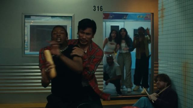 d4vd_-_Feel_It_Official_Music_Video-[vZi8ET9k11g].mp4