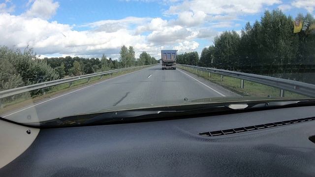 ПДД. Нарушение правил обгона,торопыга почти успел в лоб.  19.08.2026 г.