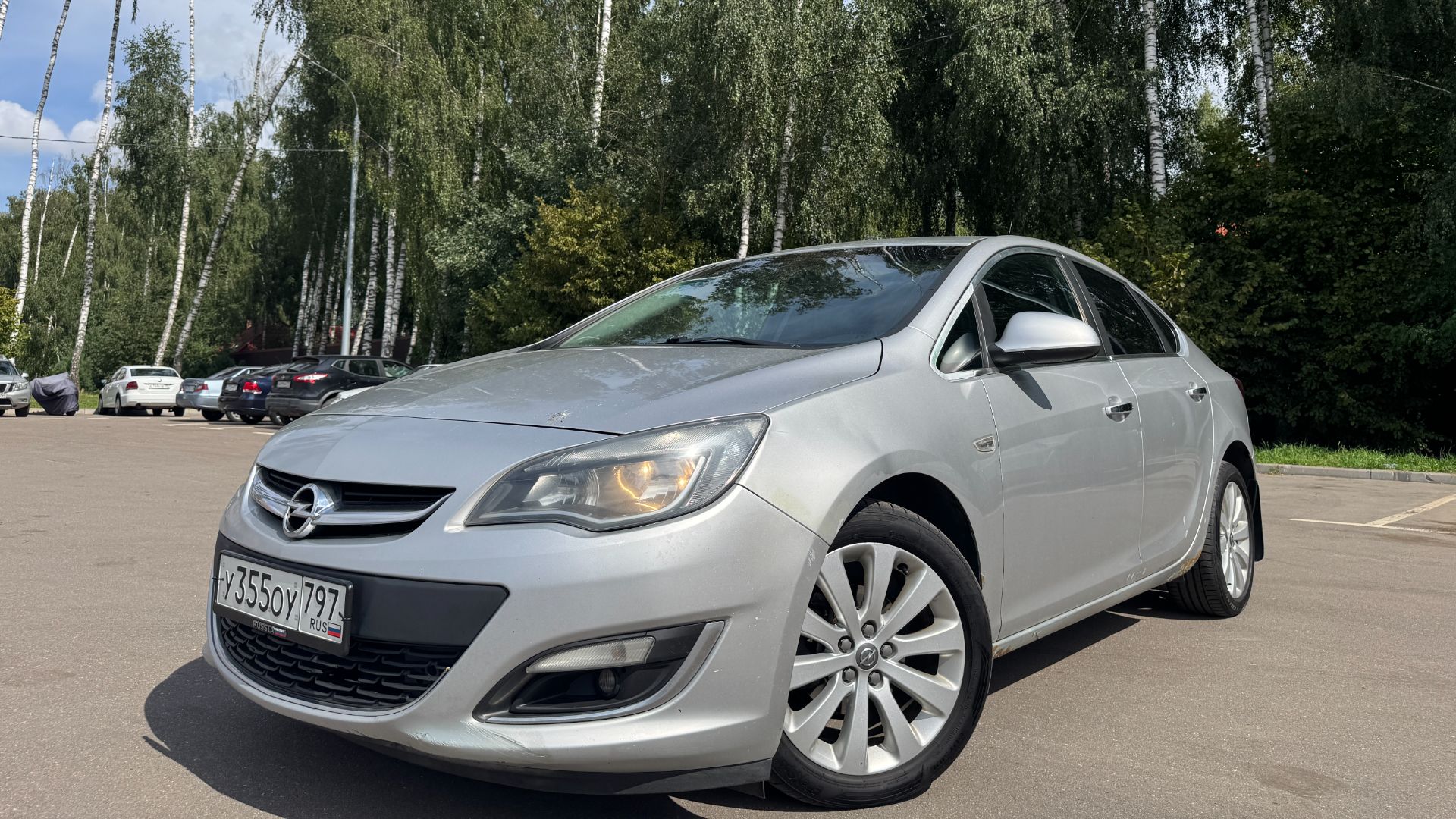 Opel Astra J рестайлинг 2013 год, 311300 км. Замер толщины ЛКП + миниобзор.