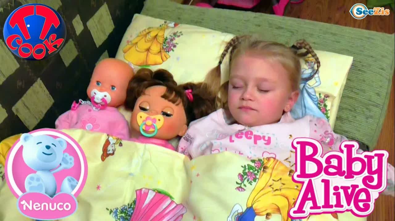 ✔ Nenuco And Alive. Ярослава укладывает своих кукол спать   Dolls Are Going To Bed With Ya