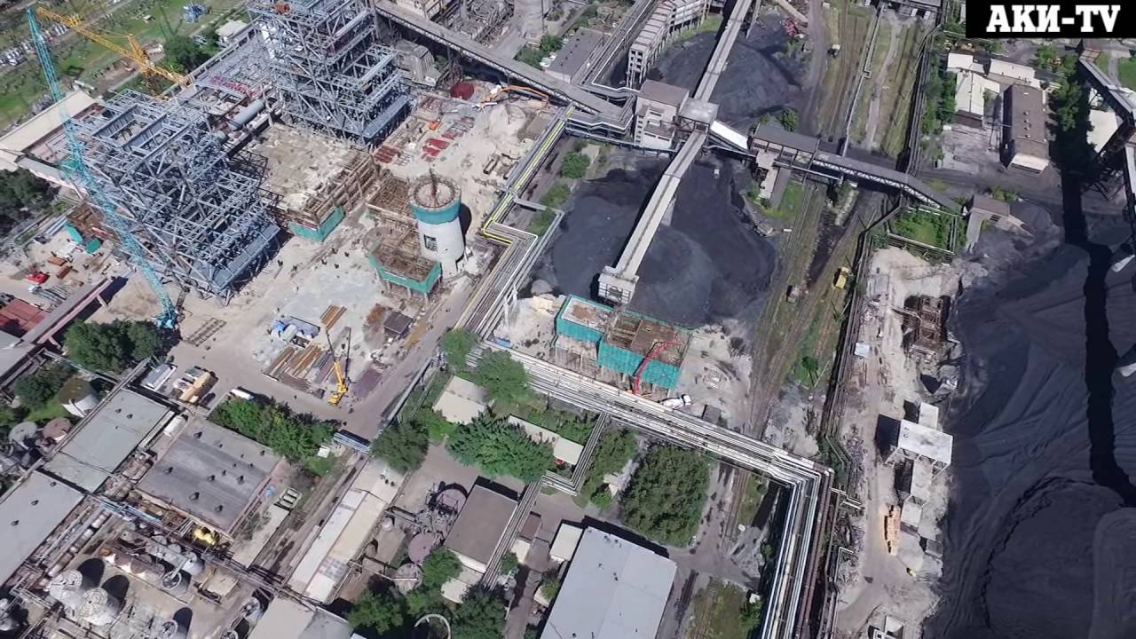 Как идет строительство новой трубы на ТЭЦ Бишкек, высота которой достигнет 150 м (вид сверху)