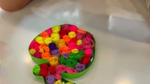 «Яблоко» Квиллинг - искусство создания композиций с помощью скручивания бумажных полосок.