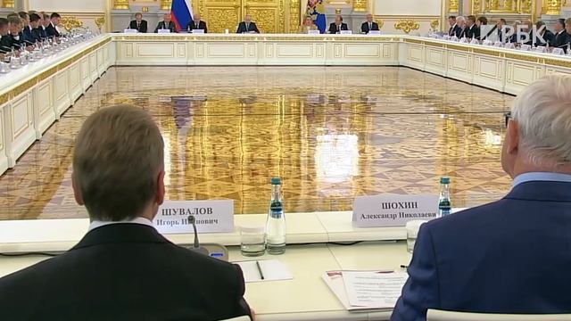 Путин поручил восстановить поврежденные после атак БПЛА склады