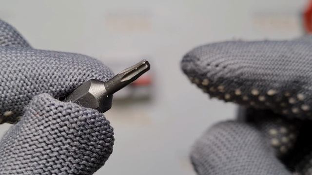 Бита TORX T8 1/4х25 мм, 1 шт., материал AISI S2, YATO, 7813-12