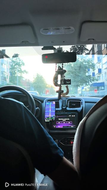 Приехал Влад и отвез меня с детьми домой