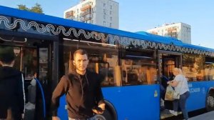 Автобус Лиаз-5292.65 следует по маршруту 429