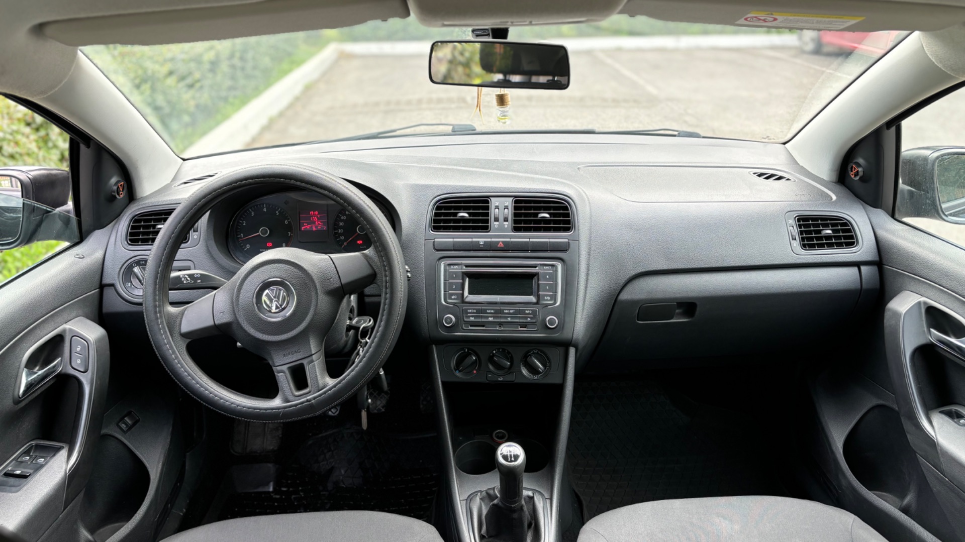 Volkswagen Polo 2012 год (краткий обзор)