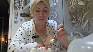 НАКУПИЛА ПИРОЖНЫХ,Ю/НАШАТАЛАСЬ ЕЛЕ ПРИШЛА🤪
