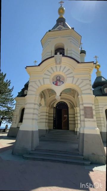 Храм на скале: Церковь Воскресения Христова в посёлке Форос