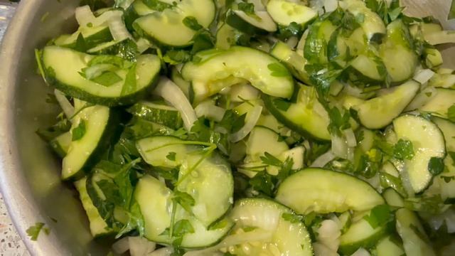 ПЕРЕРОСШИЕ ОГУРЦЫ ВКУСНЫЙ САЛАТ НА ЗИМУ