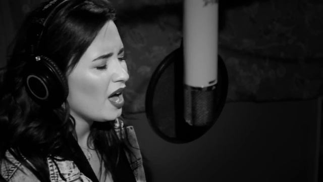 Demi_Lovato_-_In_Case_In_Studio-[TL0-B6dvauE].mp4