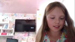 делаем еду из пластилина которую нам скажет сестра Еся Фрейм
