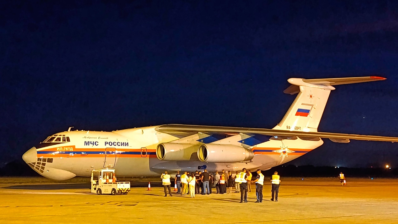 Ил-76 МЧС России прибыл в Сербию для тушения природных пожаров