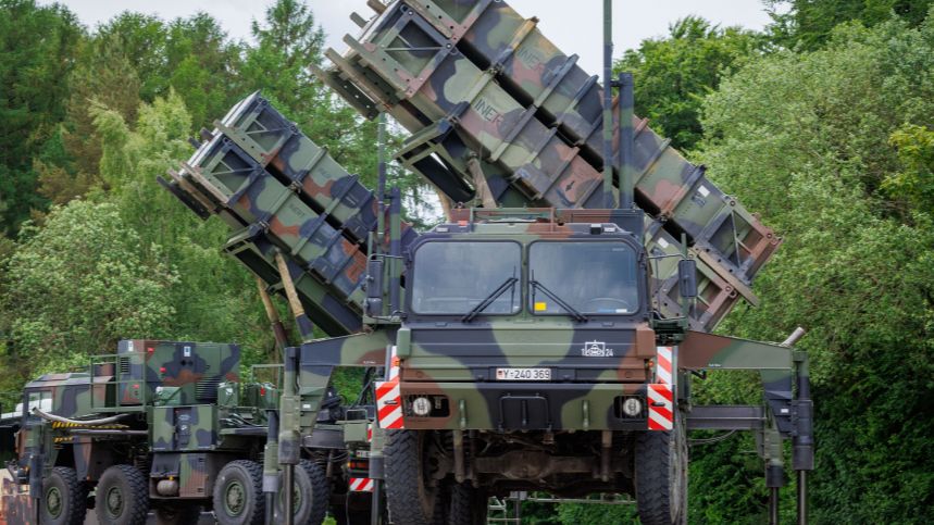 Разруха в армии США: Вашингтон не сможет поставлять Киеву ракеты