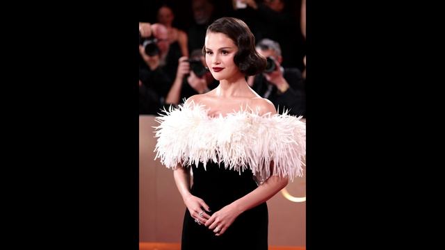 Селена Гомес № 02 (Selena Gomez - In The Dark)
