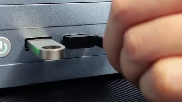 Now On Kickstarter: Miniproca: Powerful All-In-1 Mini PC With Inbuilt Display
