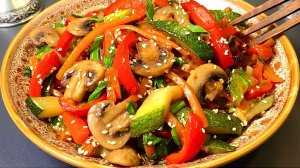 Невероятно вкусные кабачки с грибами! 👍 Попробуйте, вы будете приятно удивлены!