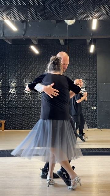 Street Tango. Павел Собирай и Ксения Атарова.