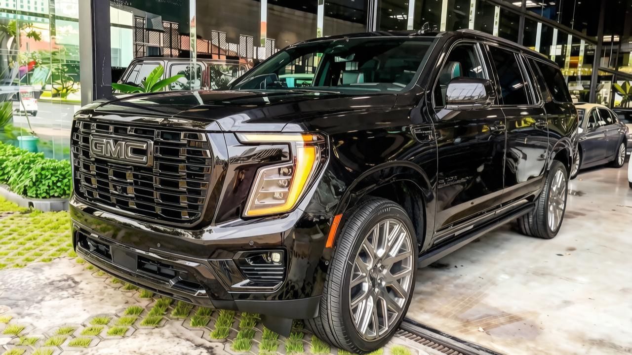 GMC Yukon Denali 2026 года вместительный внедорожник высшего класса! Обзор автомобилей