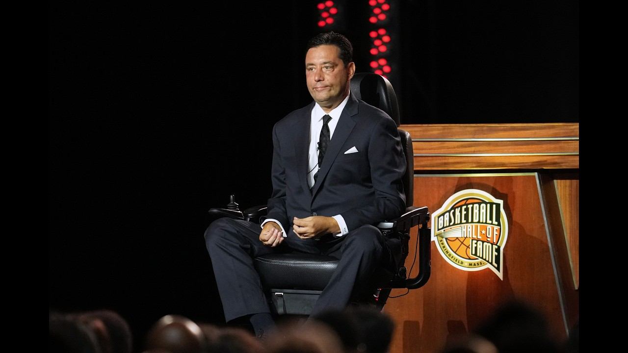 Chris Carrino Receives The 2026 Curt Gowdy Electronic Media Award