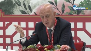 «ГОСПОДСТВО ДОЛЛАРА ПОШАТНУЛОСЬ»: Бабаков призвал БРИКС создать свою валюту