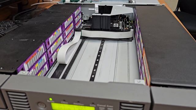 Ремонт и обзор ленточной библиотеки HP MSL G3 | Robotic Failure Code: 9E 09 | Repair & Review