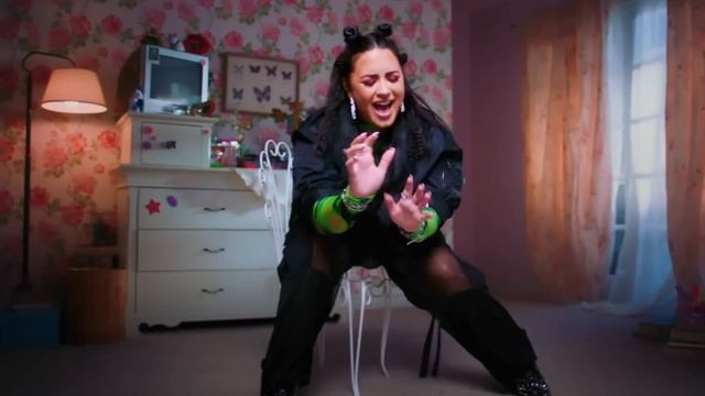 Marshmello_Demi_Lovato_-_OK_Not_To_Be_OK_Official_Music_Video-[wAPlzt2L7wE].mp4