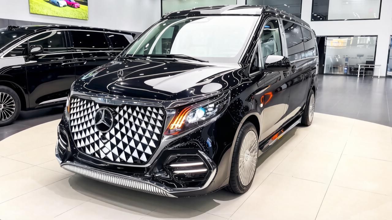 Mercedes VS680L 2026 года роскошный представительский минивэн. Обзор автомобилей