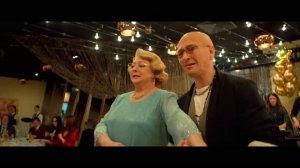 Сергей Безруков и Мария Аронова в новом трейлере комедии «Не по-детски»