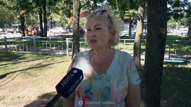 Воспитанники детсада №22 высадили цветы на пустых клумбах в Артёме